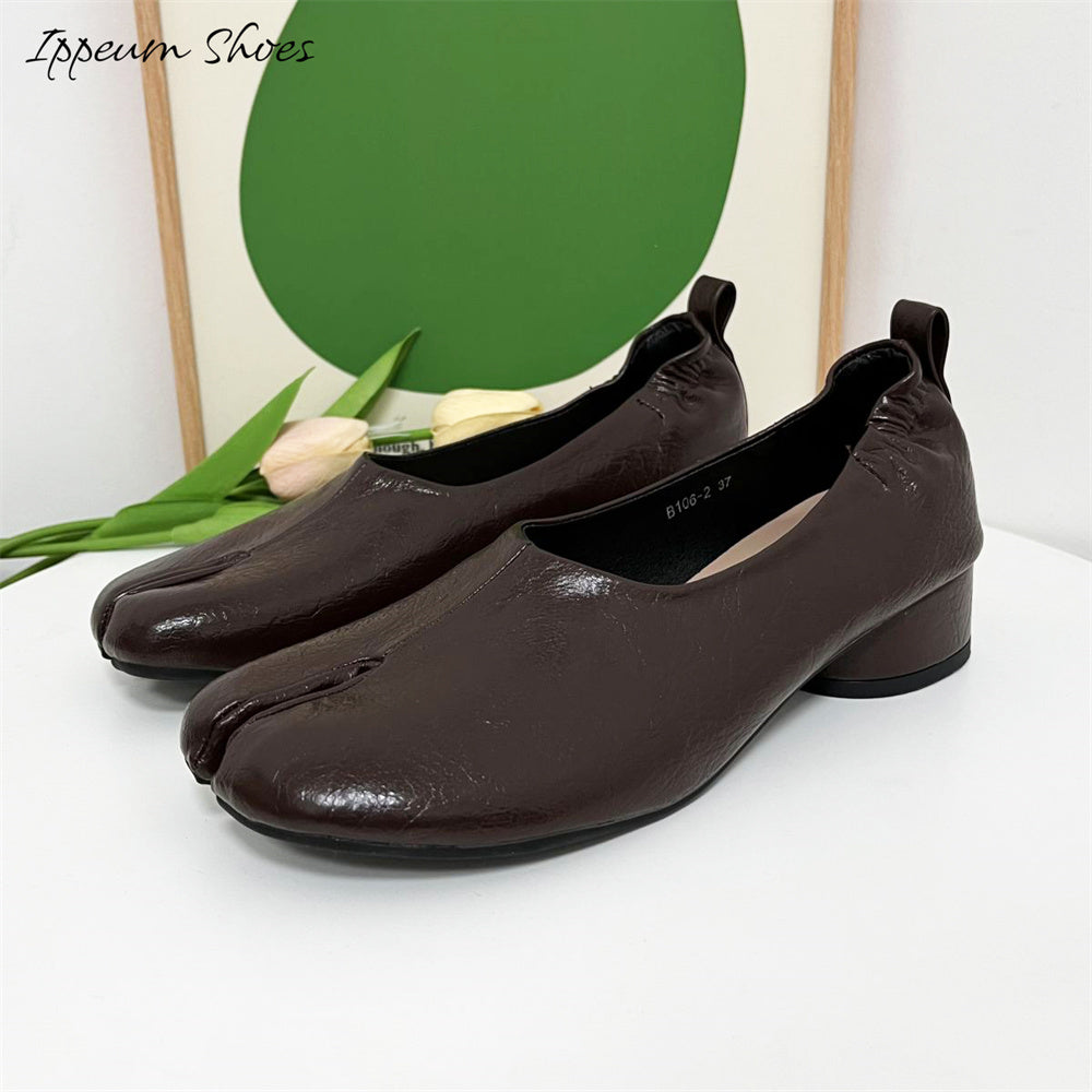 IPPEUM Women's Vintage Tabi Shoes, Tabis Loafers, Pumps Shoes ,Split Toe Ballet Flats