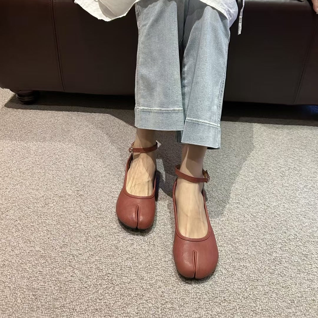 IPPEUM Tabi Shoes for woman Split Toe Flat sandals Tabis shoes Sandalias de mujer verano 2025