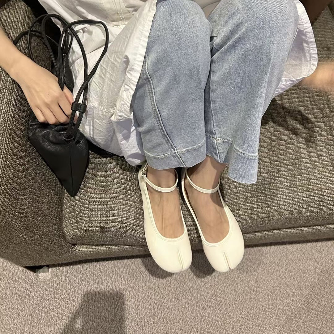 IPPEUM Tabi Shoes for woman Split Toe Flat sandals Tabis shoes Sandalias de mujer verano 2025