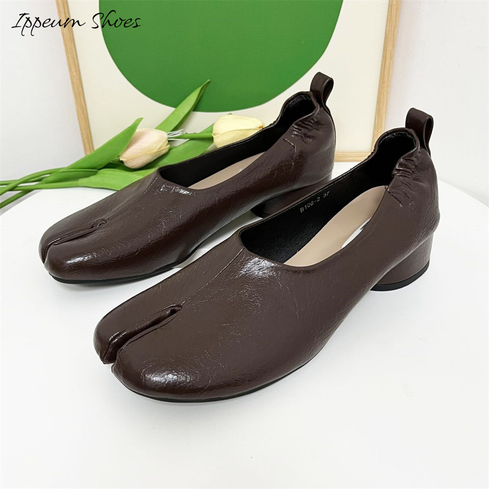 IPPEUM Women's Vintage Tabi Shoes, Tabis Loafers, Pumps Shoes ,Split Toe Ballet Flats