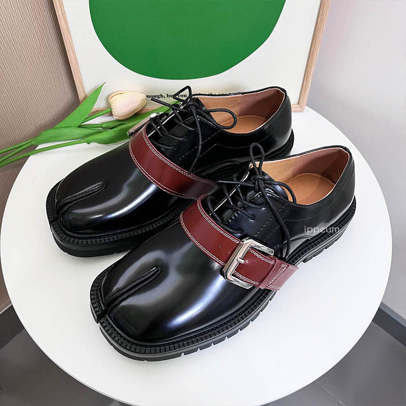 IPPEUM Tabi Mary Janes Low-Tops