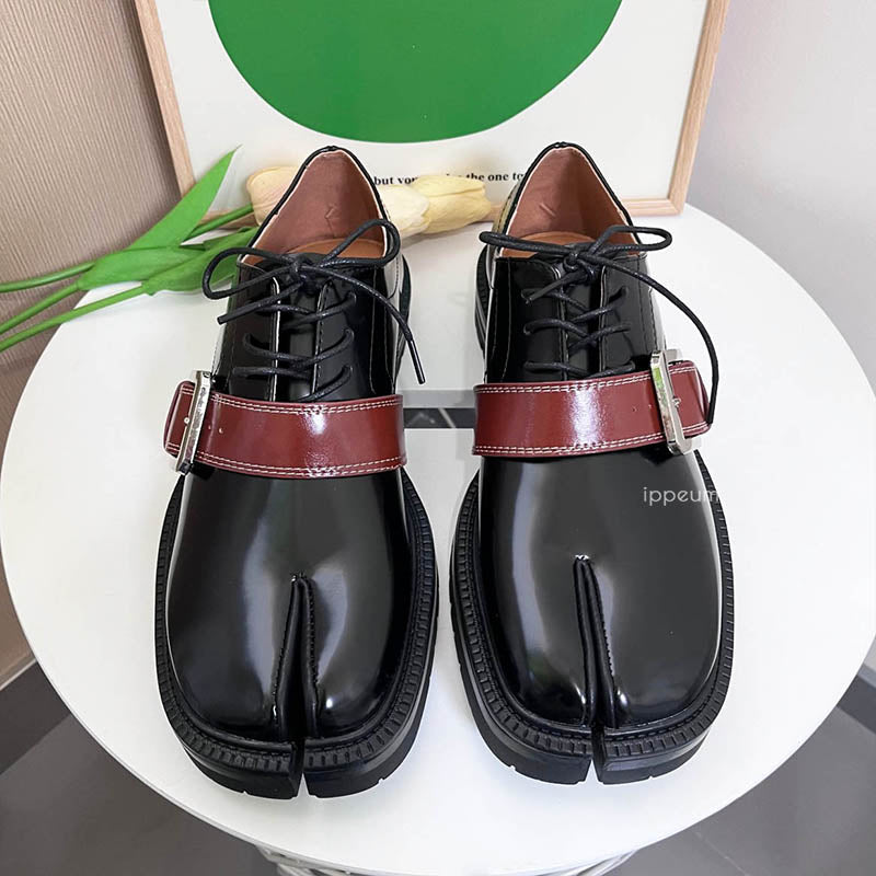IPPEUM Tabi Mary Janes Low-Tops