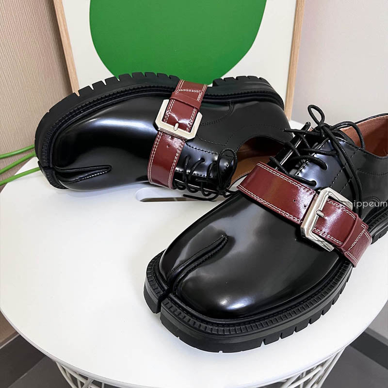 IPPEUM Tabi Mary Janes Low-Tops