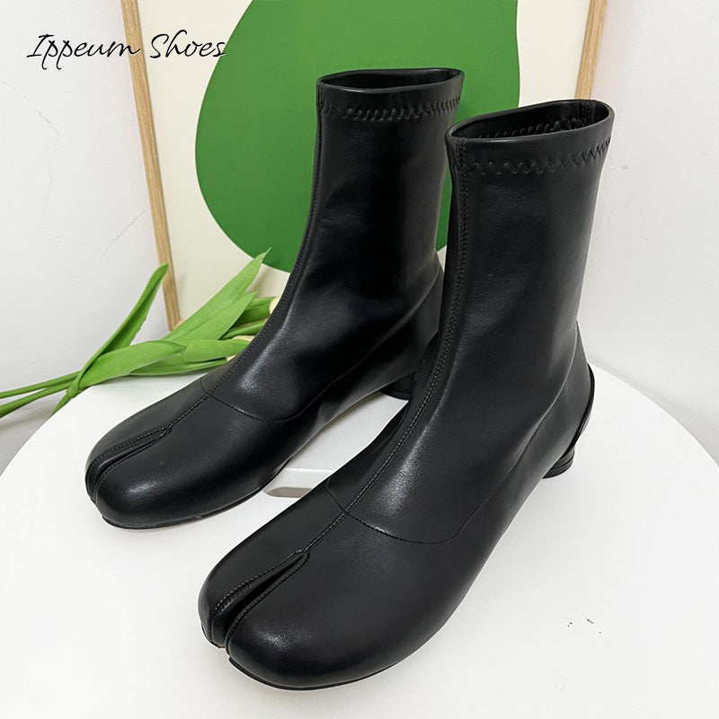 IPPEUM Tabi Ankle Boots Black Split Toe 2025 New Fashion Tabis Shoes