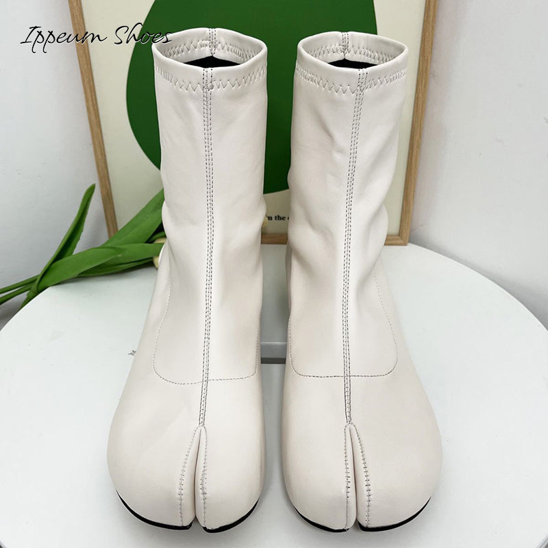 IPPEUM Tabi Ankle Boots White Split Toe Boots Tabis Shoes Women