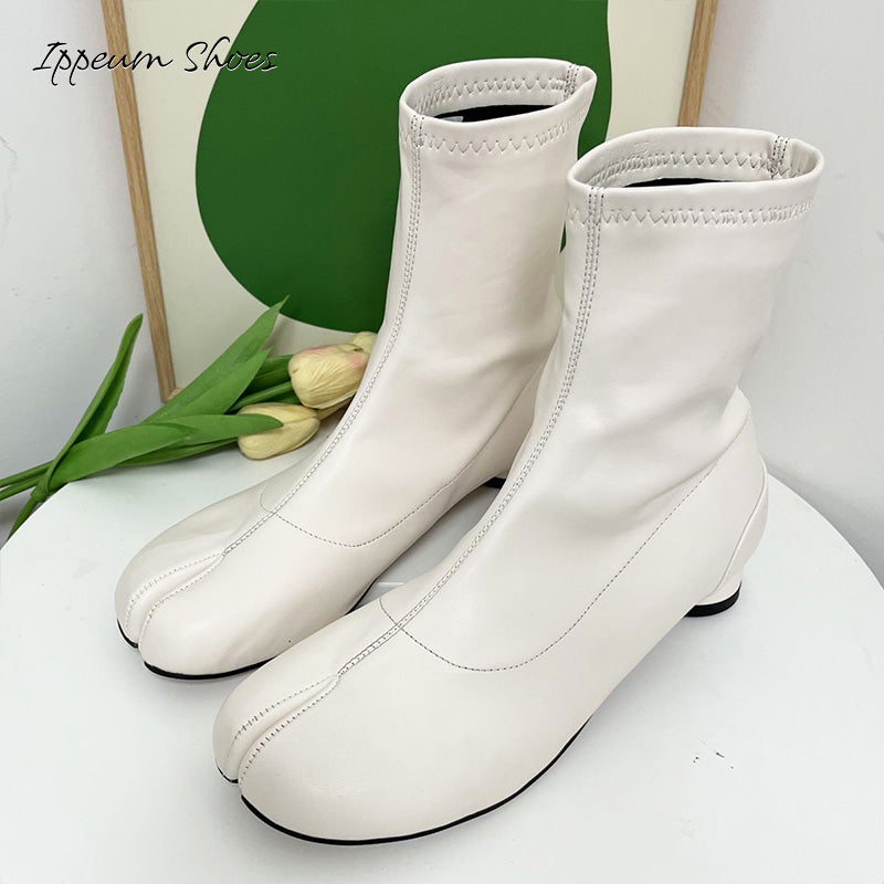 IPPEUM Tabi Ankle Boots White Split Toe Boots Tabis Shoes Women