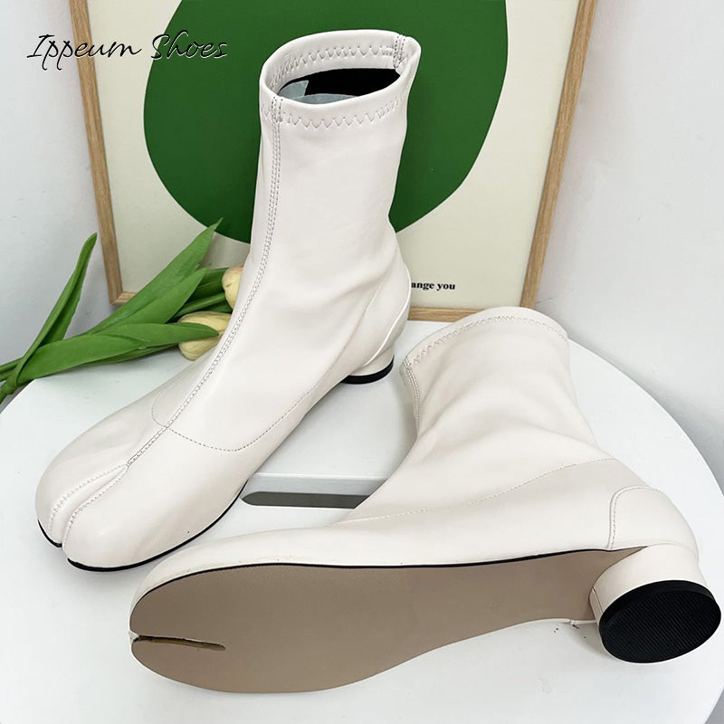IPPEUM Tabi Ankle Boots White Split Toe Boots Tabis Shoes Women